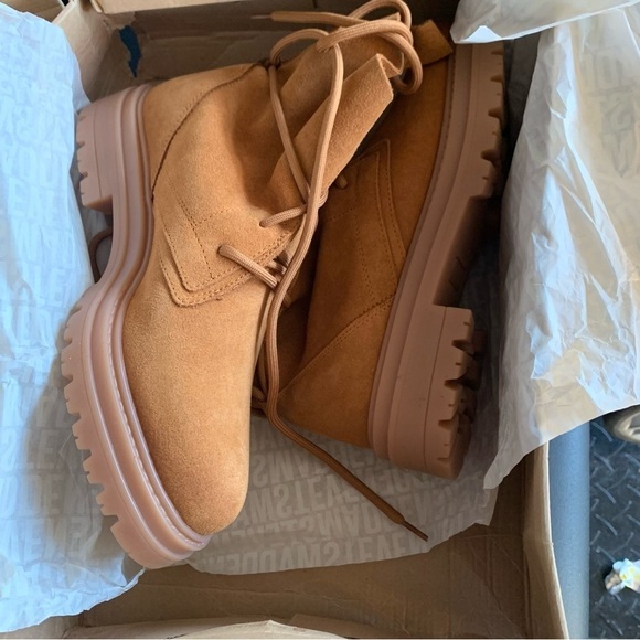 Steve Madden Lace Up Tahoe Boots‎ Sz 8M In Tan Suede - Picture 6 of 7